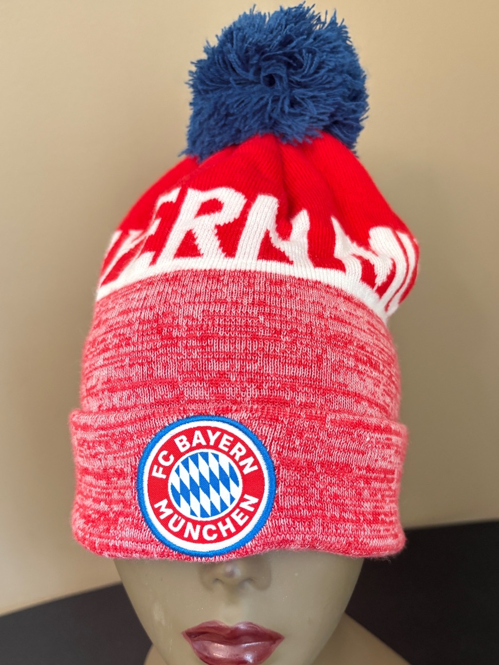 FC Bayern München Red White Beanie Pom-Pom Hat